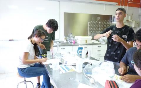 Laboratori